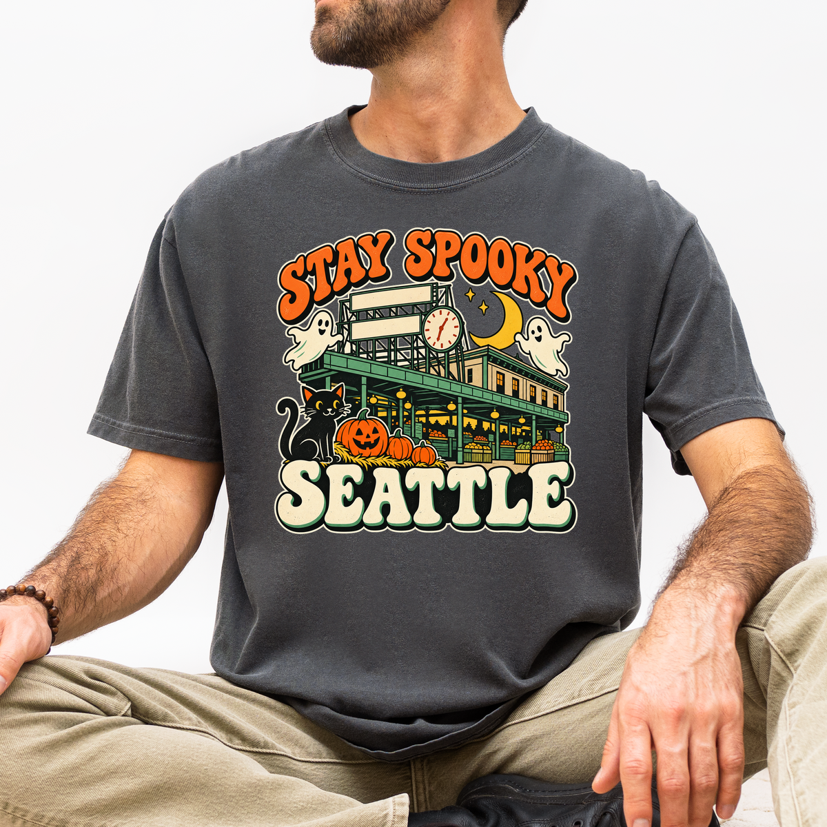 Seattle Halloween T-Shirt, Pike Place Market Black Cat and Ghosts, Retro Spooky Season Comfort Colors